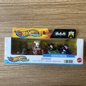Hot Wheels Batman Racer Verse 4pk: BATMAN/HARLEY QUINN/ROBIN/CATWOMAN Vehicles